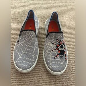 Rothy’s The Kids Sneaker size 2 slip on